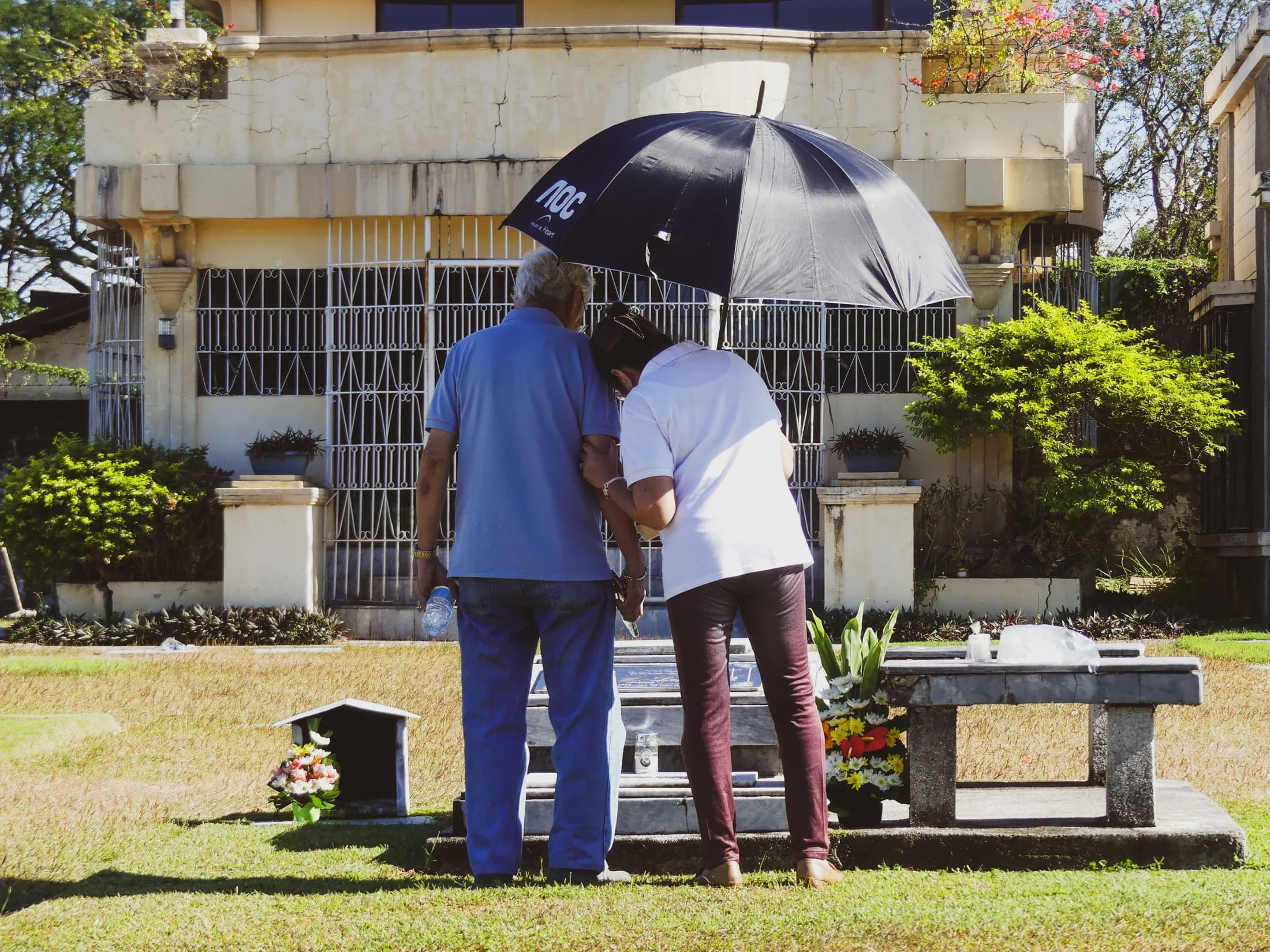 PNP Deploys 72,000 Police Personnel for Undas; Motorists Urged to Drive Safely